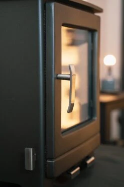 Mazona Ripley 4kW Multifuel Woodburning Stove, Freestanding, Eco Design Approved, Defra Approved(Mazona Ripley 4 Kw Ecodesign Ready Multi Fuel Wood Burning Stove) -Gr8fires DSC00019