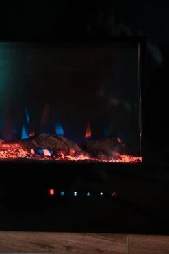 Ezee Glow XL Zara 72"Black Wall Mounted Or Recessed / Built In Electric Fire(Ezee Glow Zara Xl Black Wall Mounted Or Recessed Built In Electric Fire) -Gr8fires DSC09673 63cc9913 23de 4164 bf6a 7d33c15d83f2